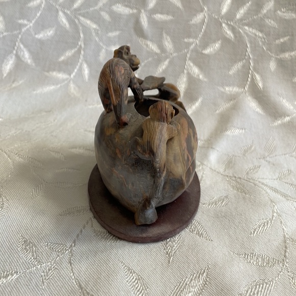 Vintage Carved Soapstone Inkwell Monkeys - Picture 4 of 8
